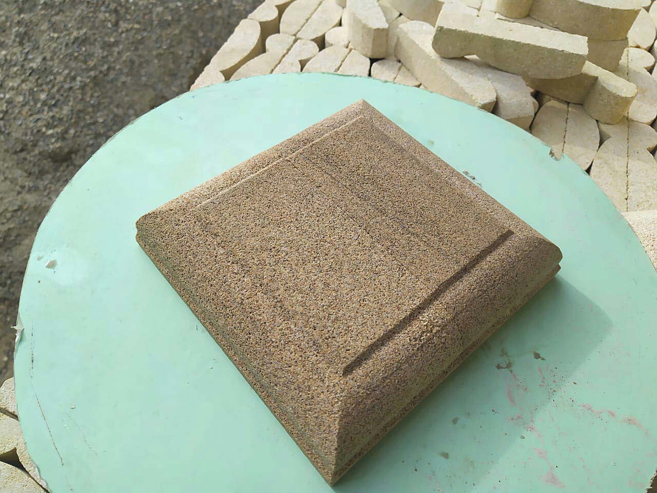 Каталог плитки с фаской из дагестанского камня песчаника в Екатеринбурге оптом 