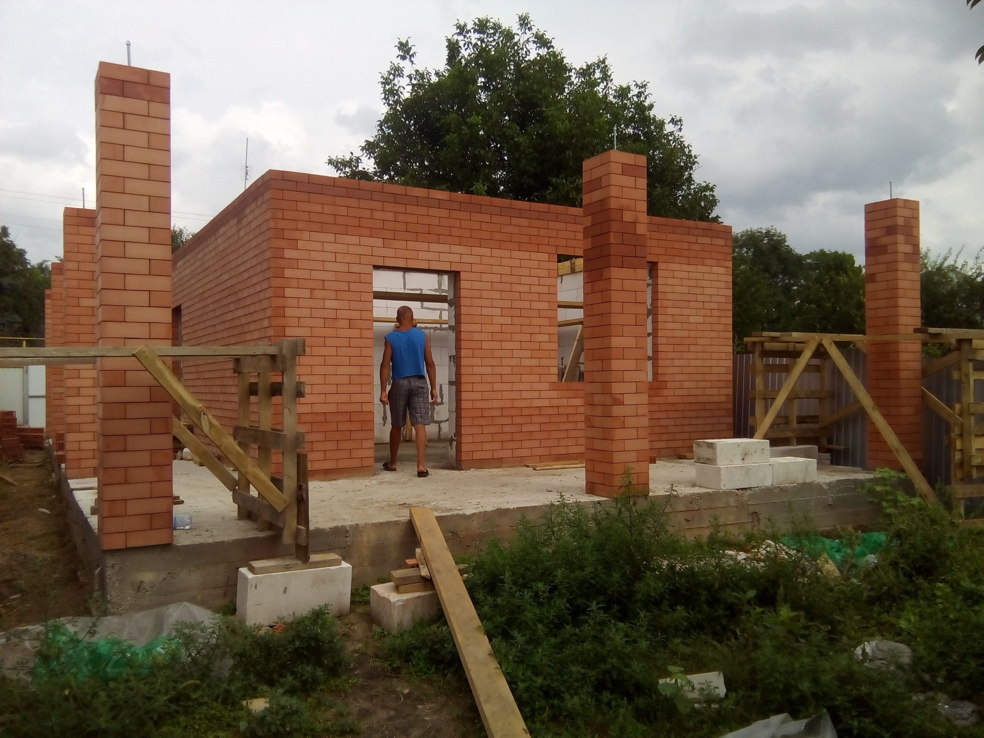 Бригады по строительству частных домов под ключ в Кропоткине и Гулькевичи